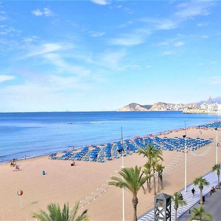 Primera linea de playa frente al mar Benidorm Exterior foto